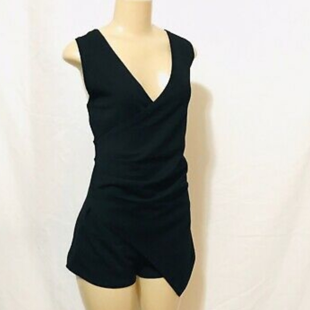 Sold. Little black romper - Picture 1 of 7